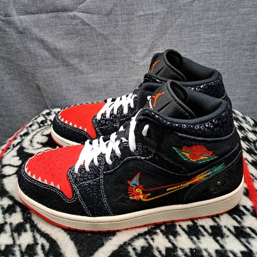 %Size 10.5 Nike Air Jordan 1 SE Mid SiEMPRE Familia Men AJ23